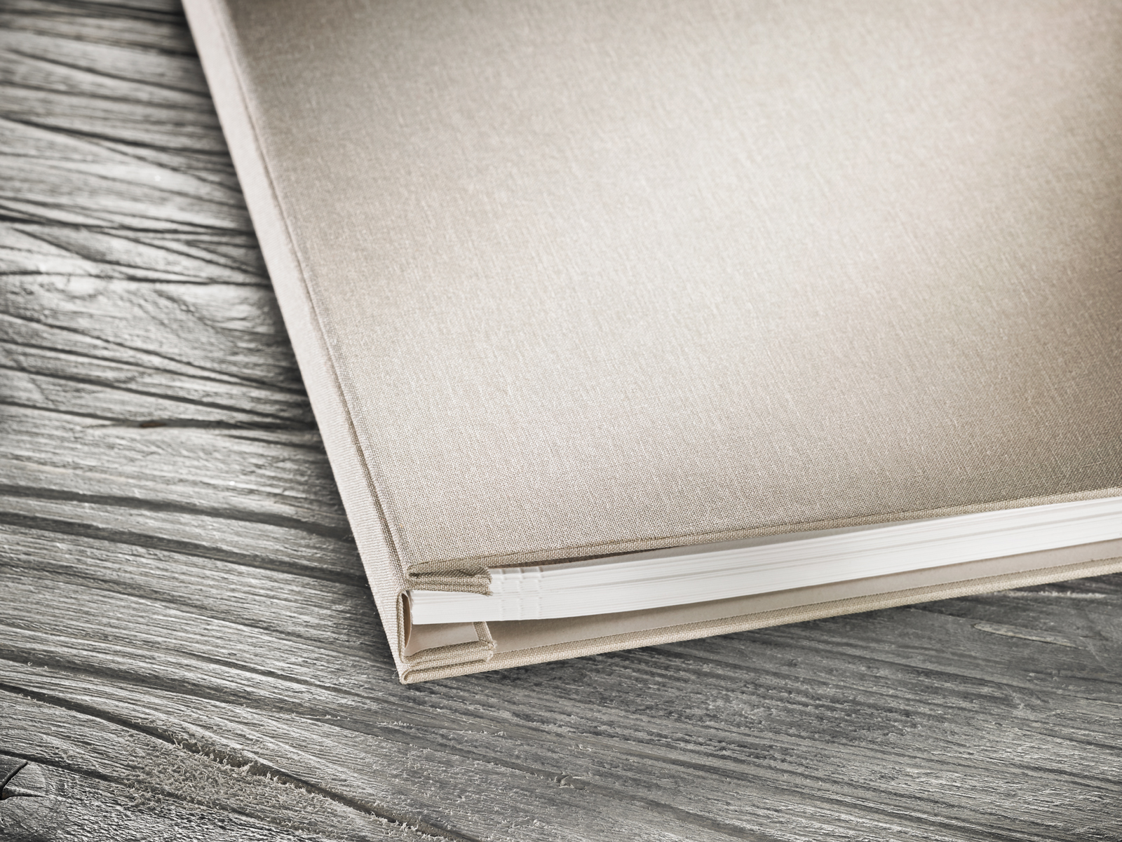 Linen Album sand Detailaufnahme