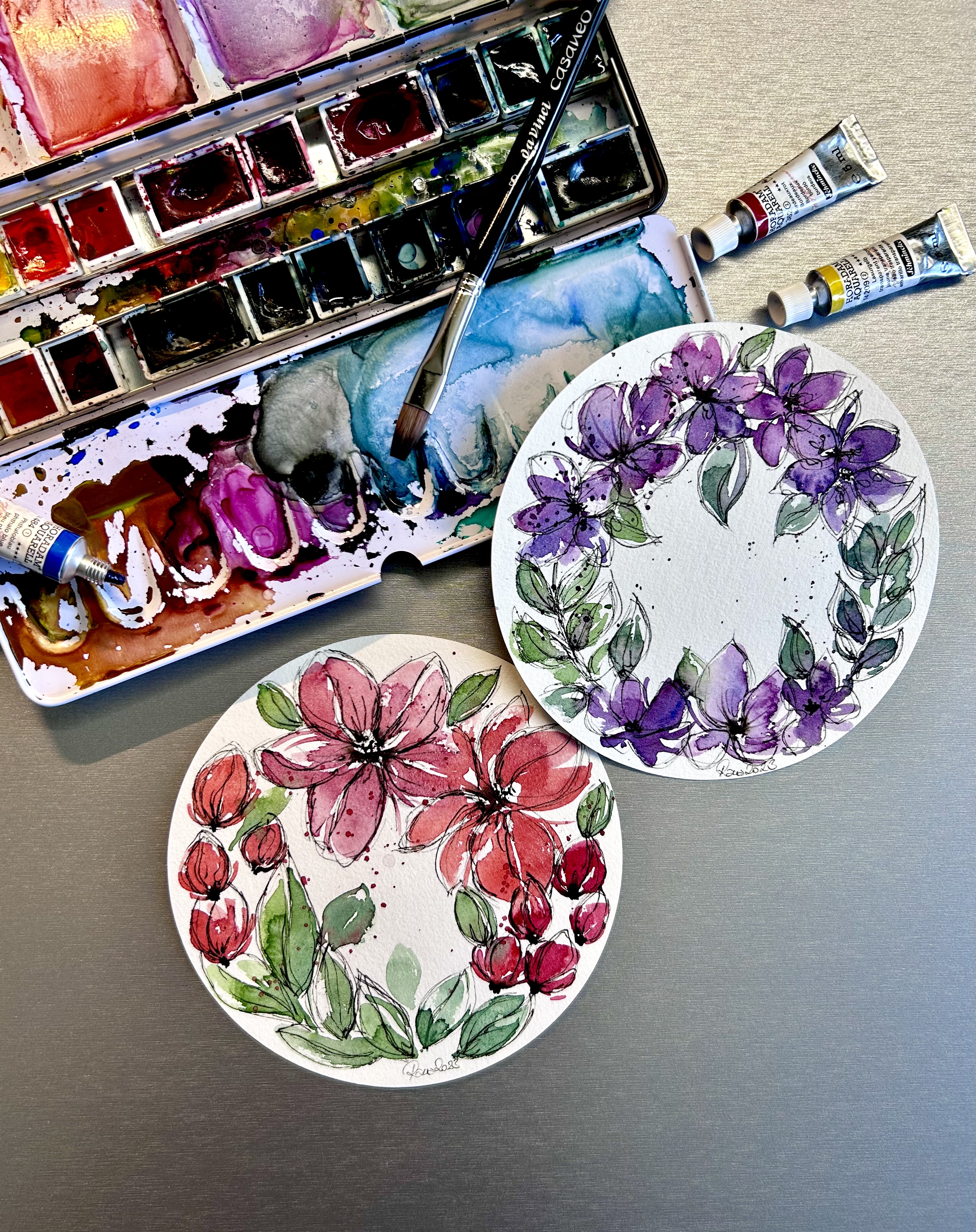 Round Watercolour bemalt